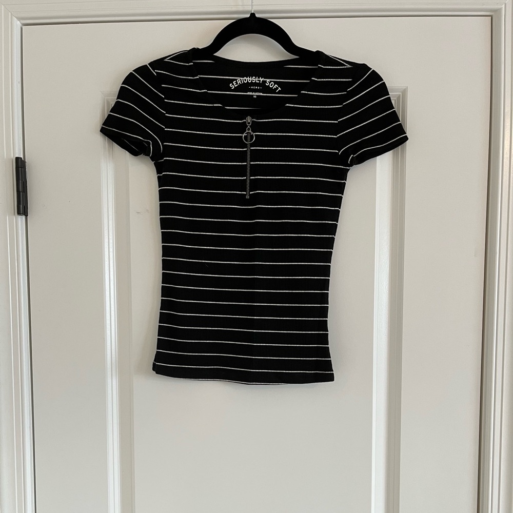 Aeropostale Seriously Soft Zipper Top